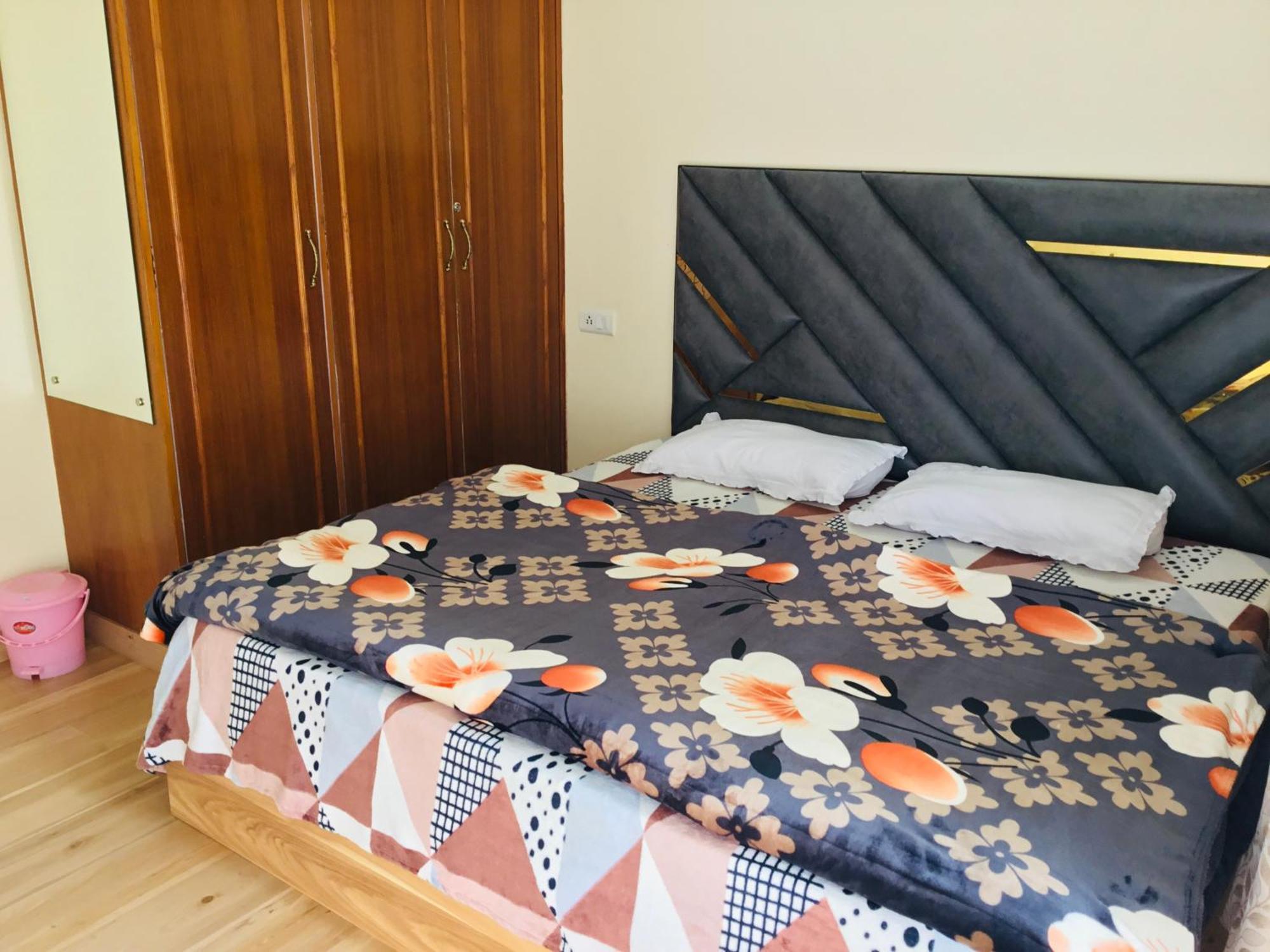 Shimla Vibes B & B Free Pick & Drop From Isbt Шімла Екстер'єр фото