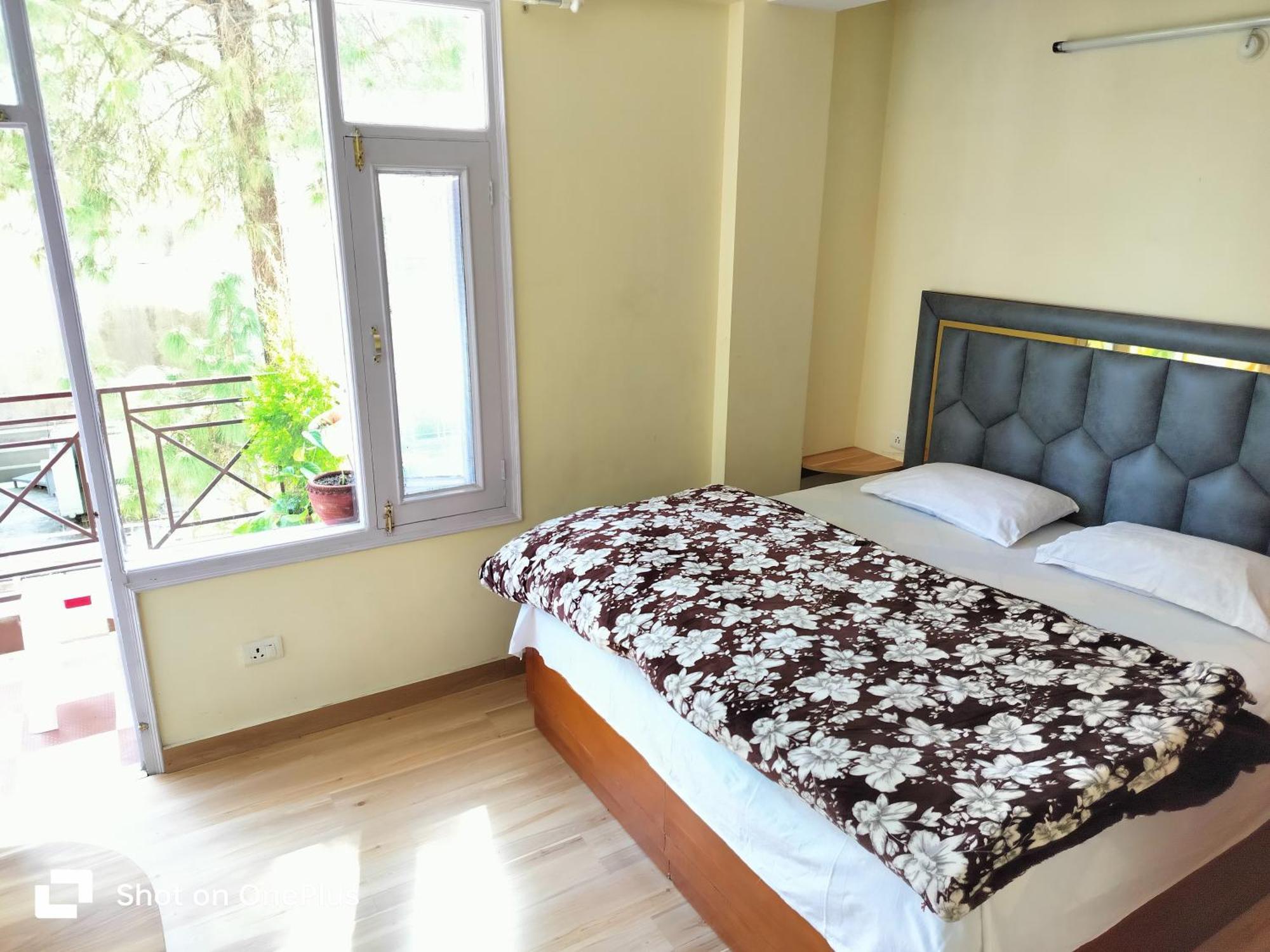 Shimla Vibes B & B Free Pick & Drop From Isbt Шімла Екстер'єр фото